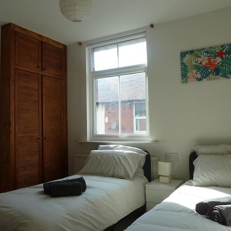 Villa Cosy Entire House In Central Sherwood Nottingham Exterior foto